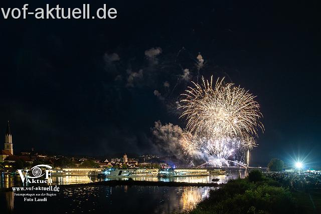 B-SA-Donau in Flammen Foto Laudi -100768.jpg